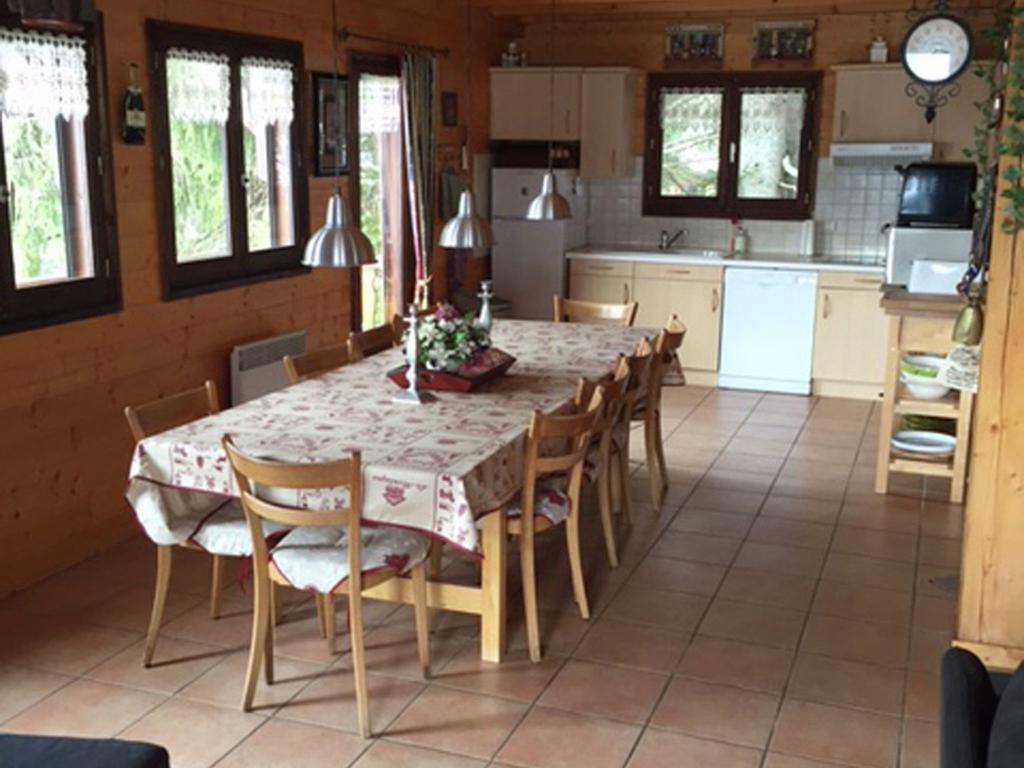 Magnificent Chalet On The Mountain Slopes Les Gets Exteriér fotografie