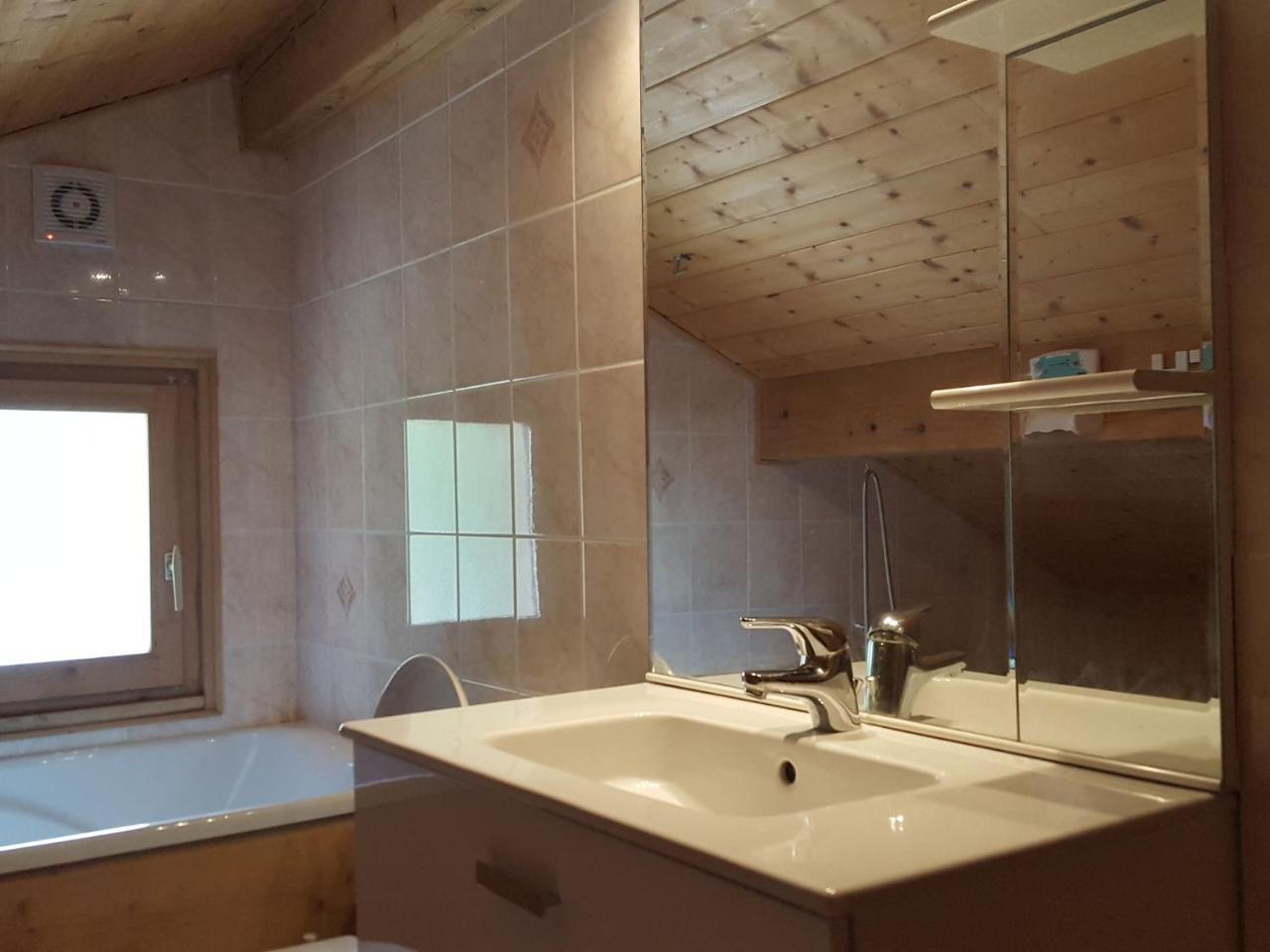 Magnificent Chalet On The Mountain Slopes Les Gets Exteriér fotografie